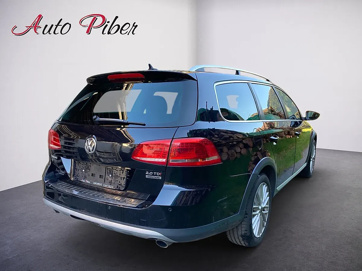 Volkswagen Passat 2014 photo 2