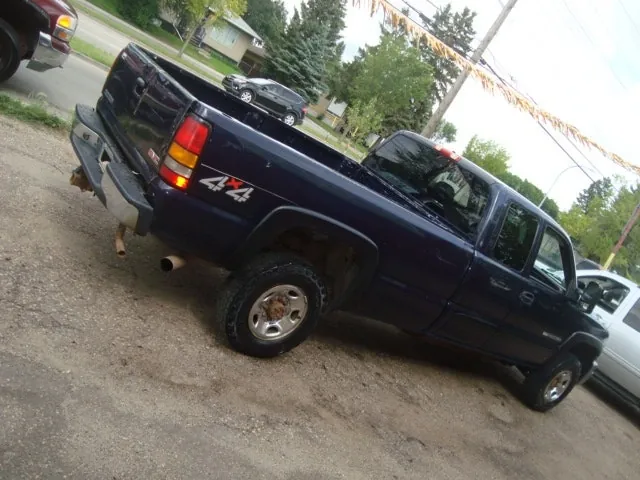 GMC Sierra 2500Hd 2005 photo 3