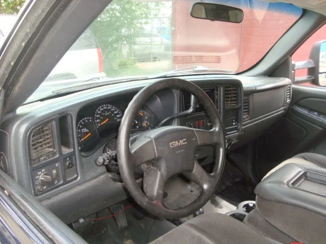 GMC Sierra 2500Hd 2005 photo 5