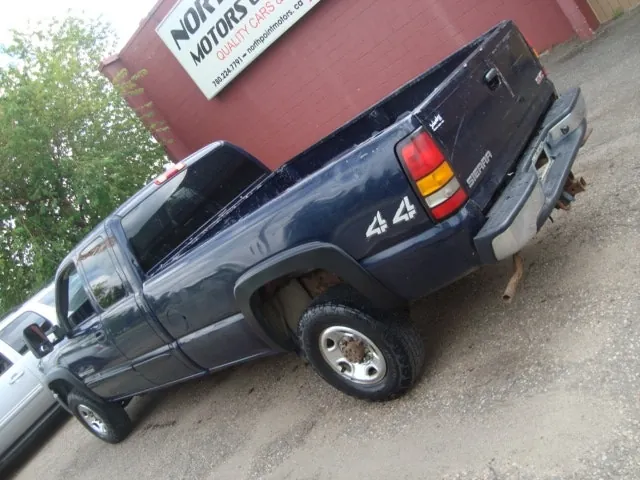 GMC Sierra 2500Hd 2005 photo 2