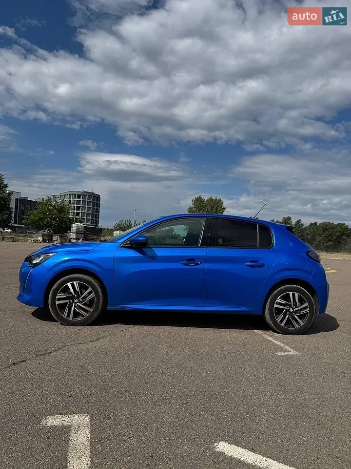 Peugeot 208 2021 photo 4