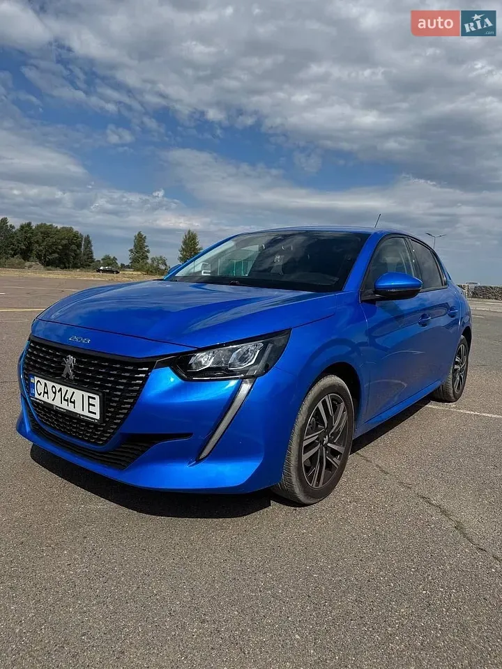Peugeot 208 2021 photo 2