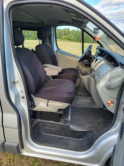 Nissan Primastar 2009 photo 4