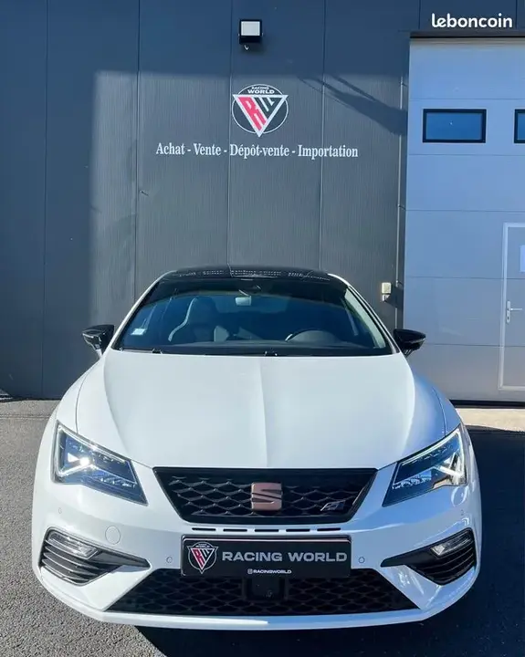 Seat Leon 2019 photo 2