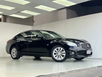 Nissan Fuga 2012 photo 5