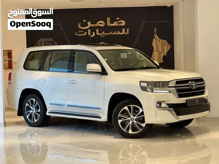Toyota Land Cruiser 2019 photo 2