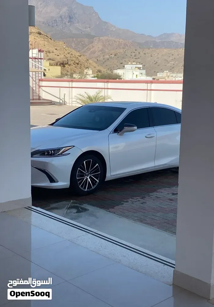 Lexus Es 2022 photo 2