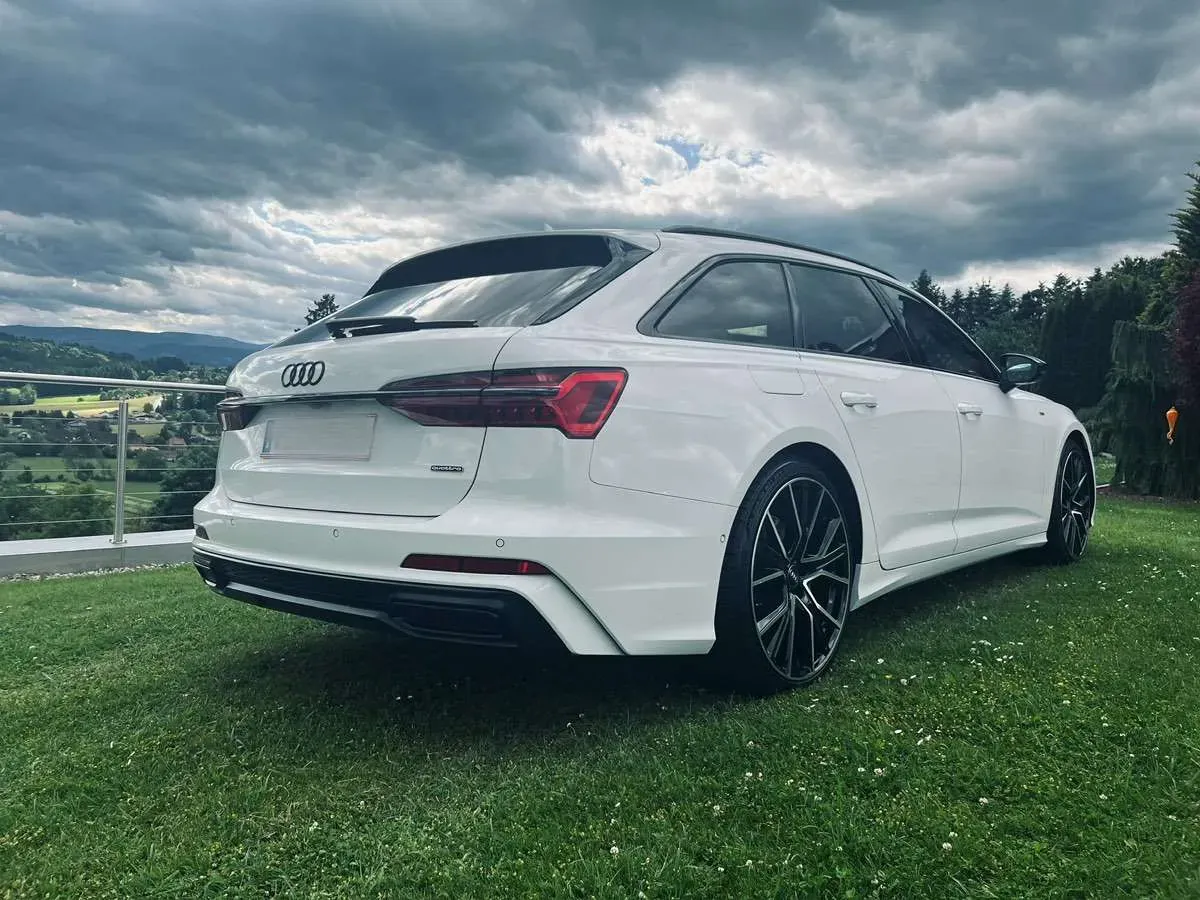 Audi A6 2021 photo 2