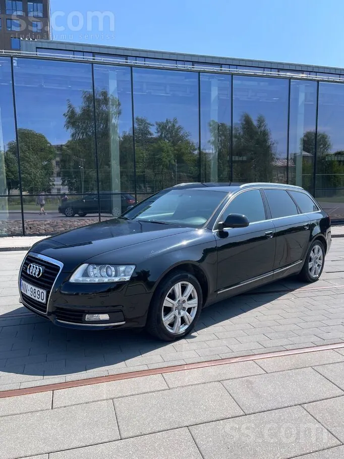 Audi A6 2011 photo 2