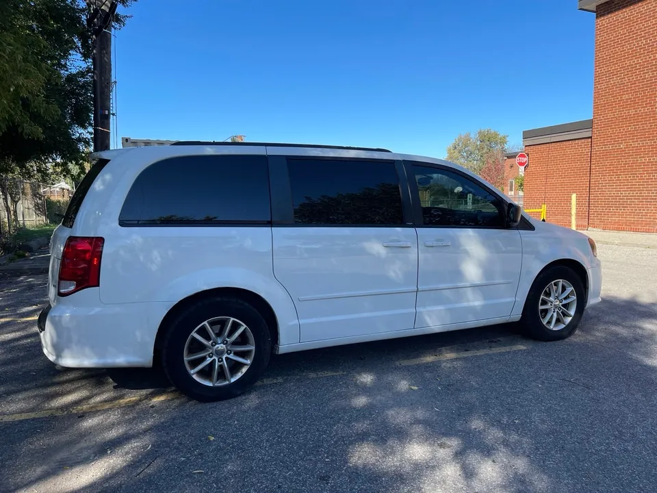 Dodge Grand Caravan 2014 photo 4