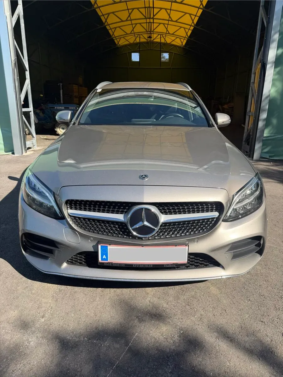 Mercedes-Benz C-Class 2019 photo 2