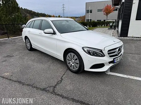 Mercedes-Benz C180 2015 photo 3