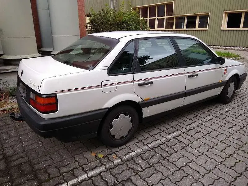Volkswagen Passat 1992 photo 3