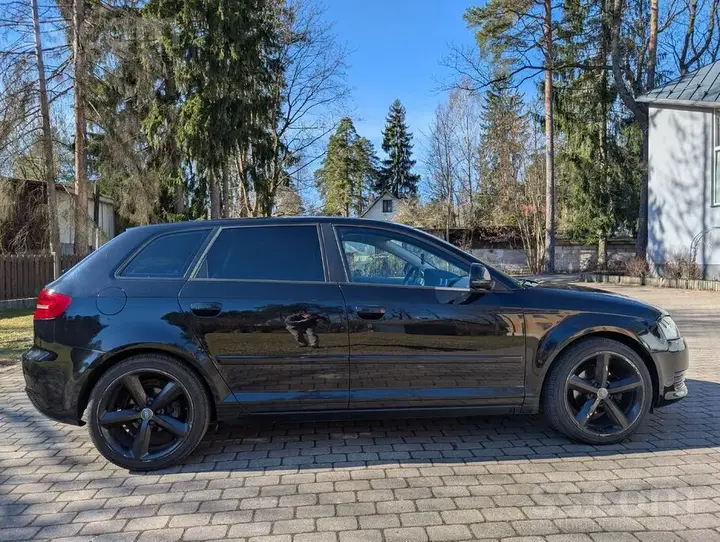 Audi A3 2009 photo 2