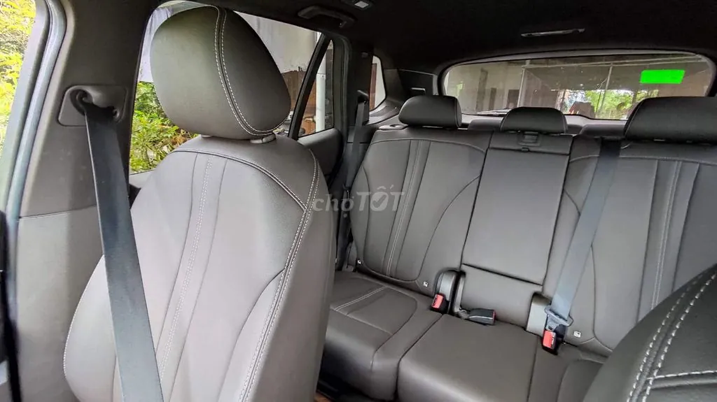 Vinfast Lux Sa2.0 2021 photo 4