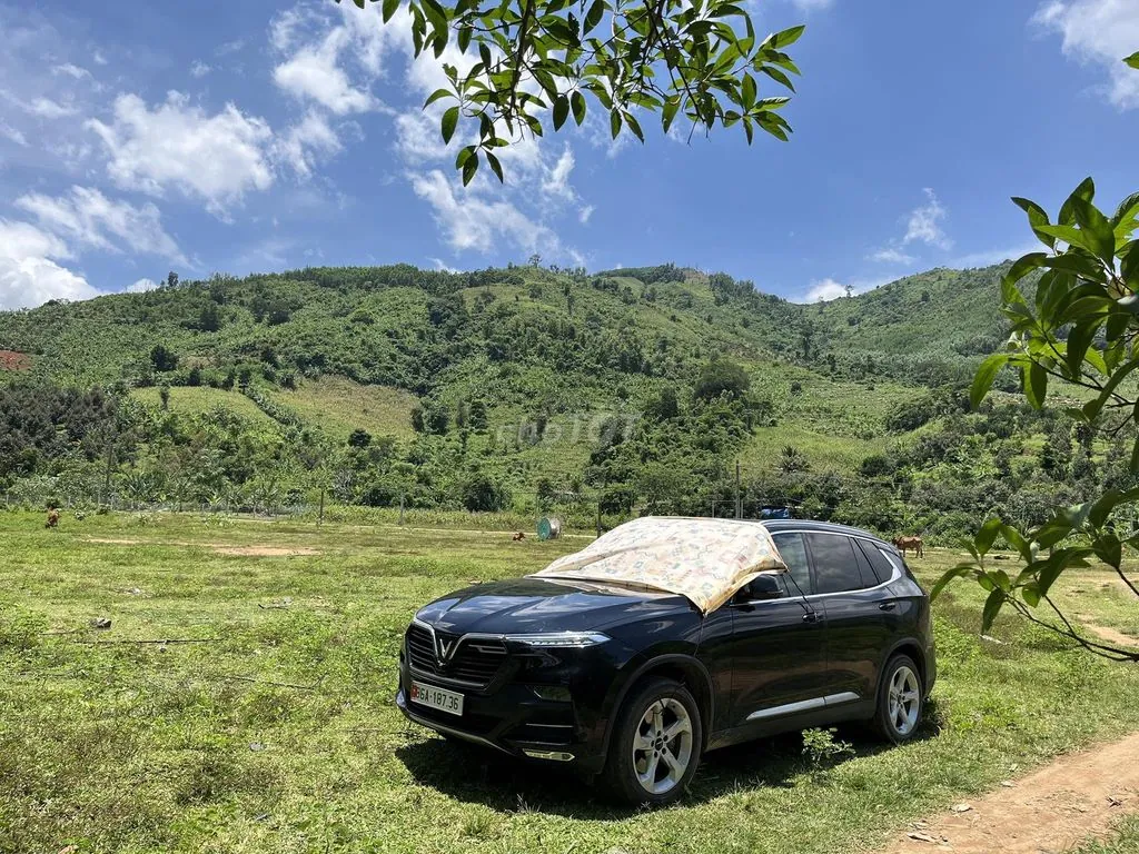 Vinfast Lux Sa2.0 2021 photo 3