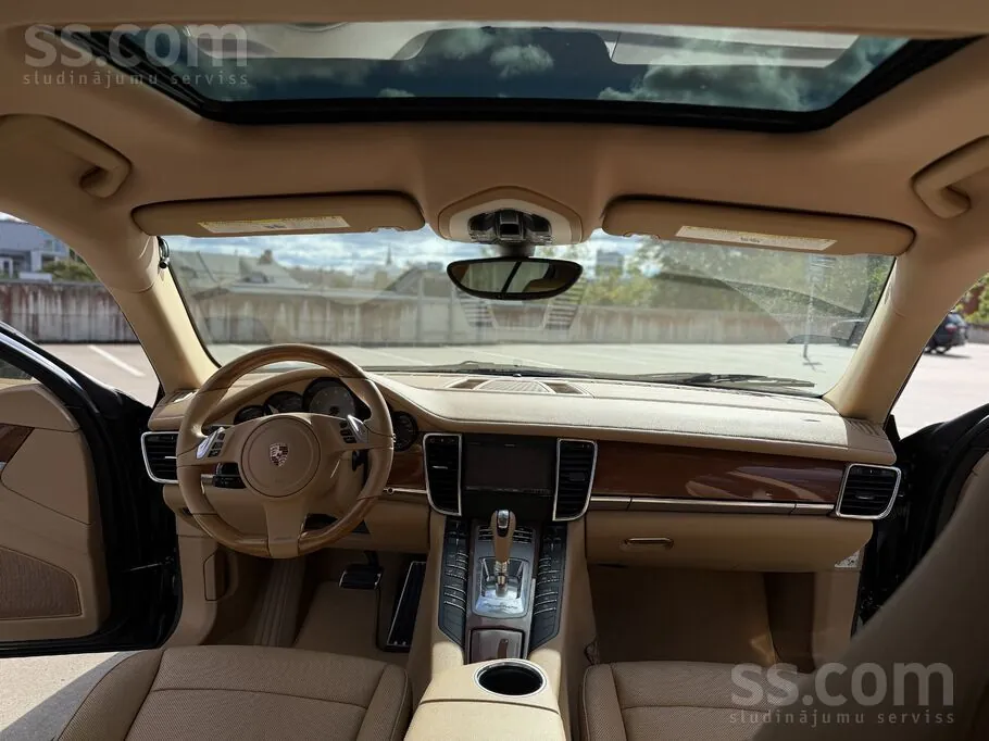 Porsche Panamera 2010 photo 5