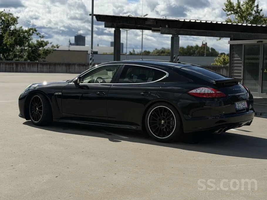 Porsche Panamera 2010 photo 3