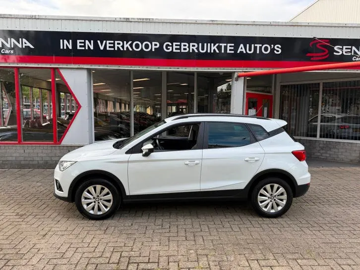Seat Arona 2019 photo 3