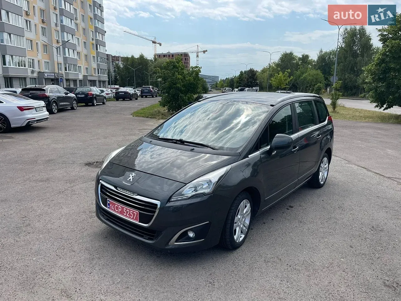 Peugeot 5008 2016 photo 4
