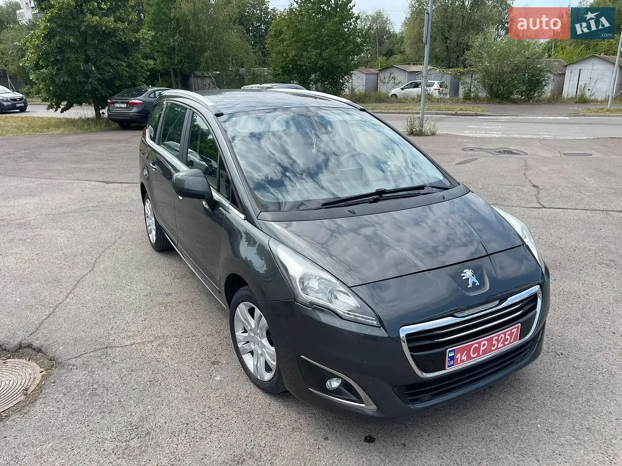 Peugeot 5008