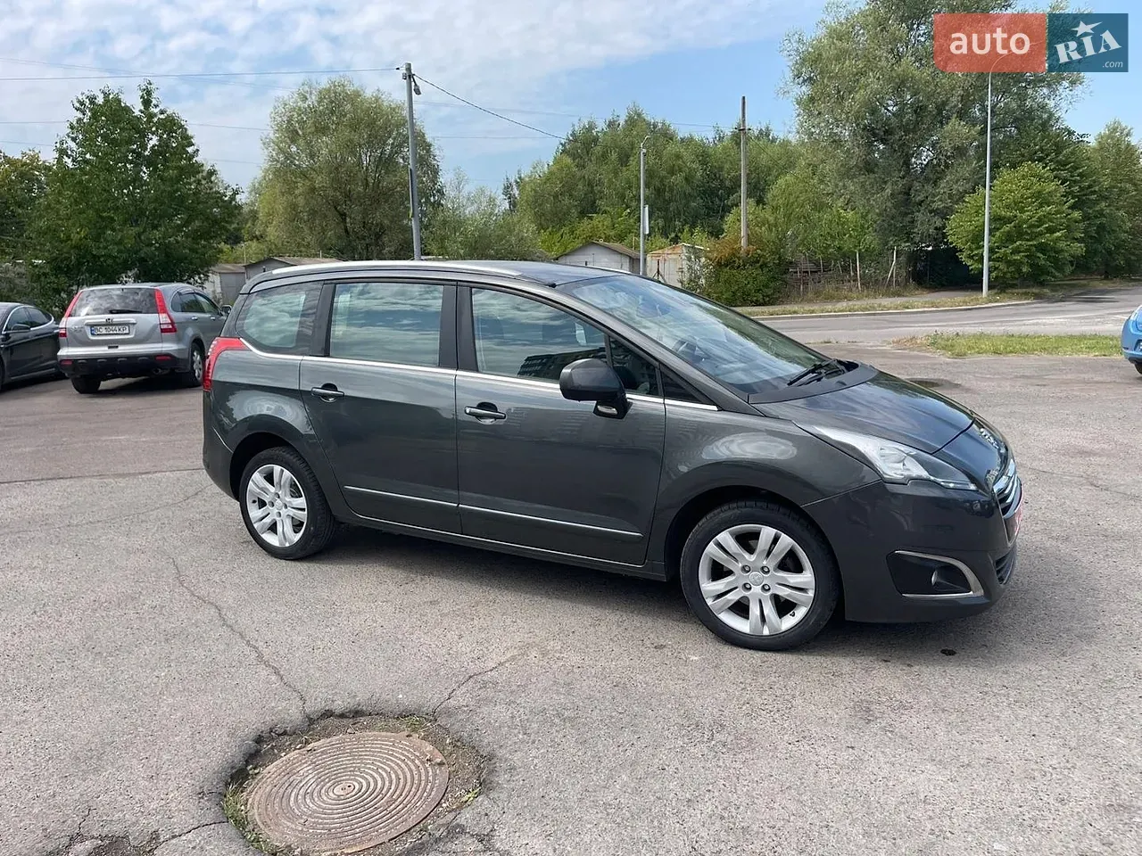 Peugeot 5008 2016 photo 2