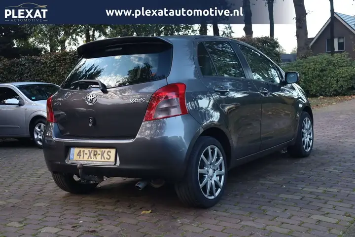 Toyota Yaris 2007 photo 3