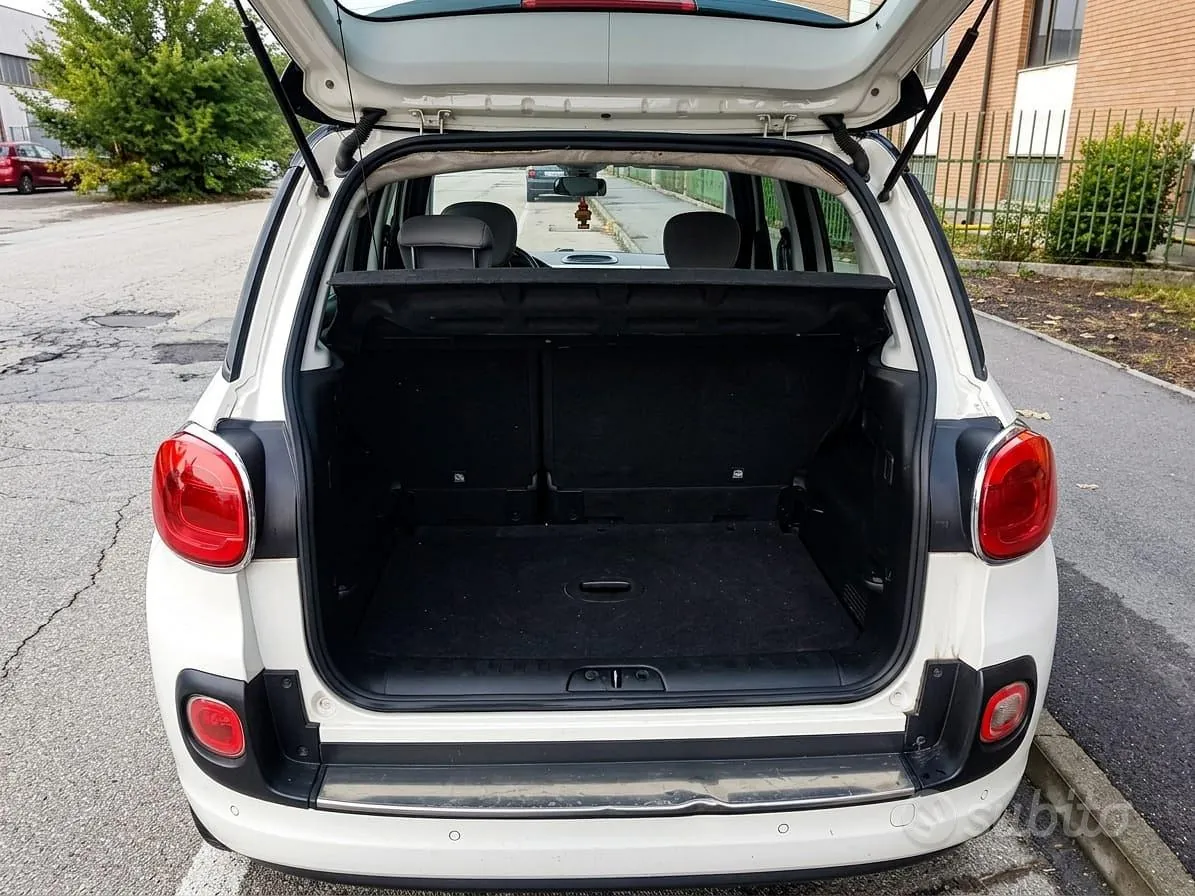 Fiat 500L 2012 photo 4