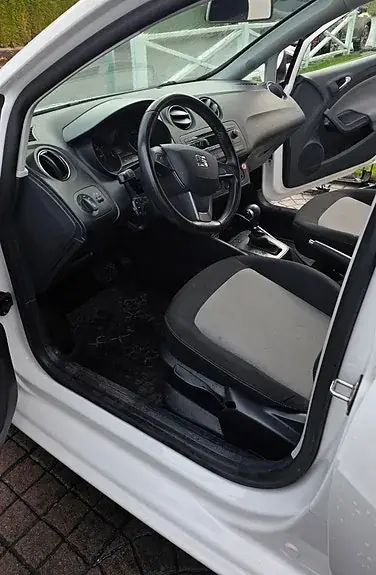 Seat Ibiza 2014 photo 5
