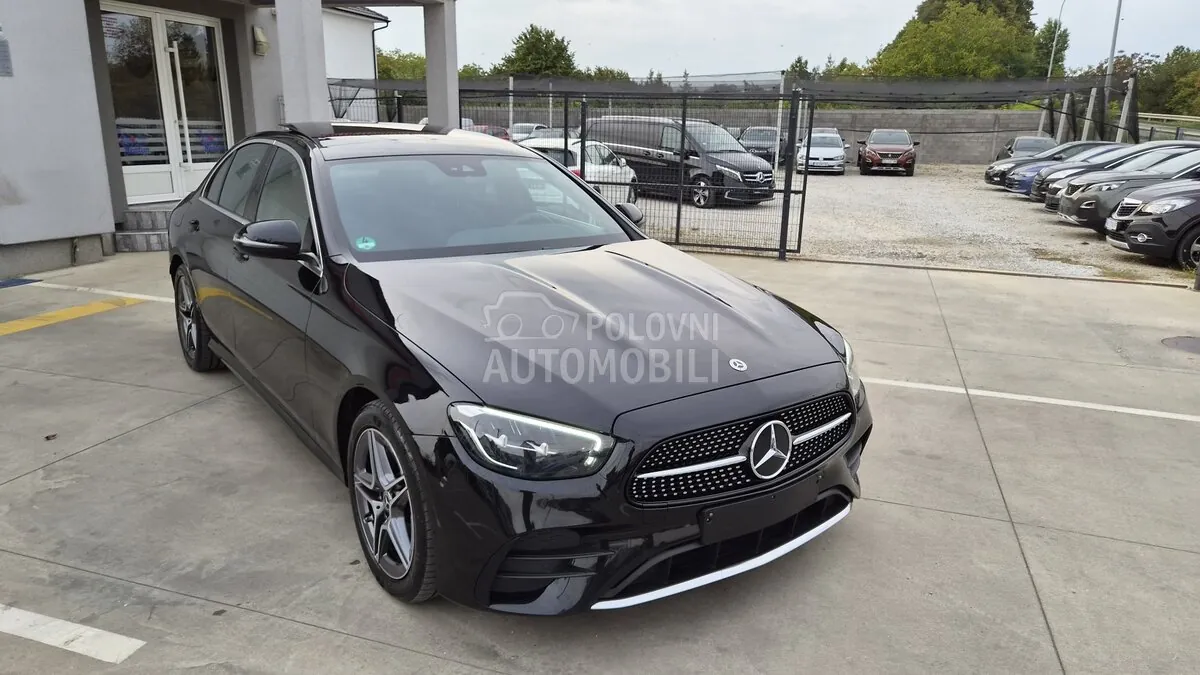Mercedes-Benz E 300