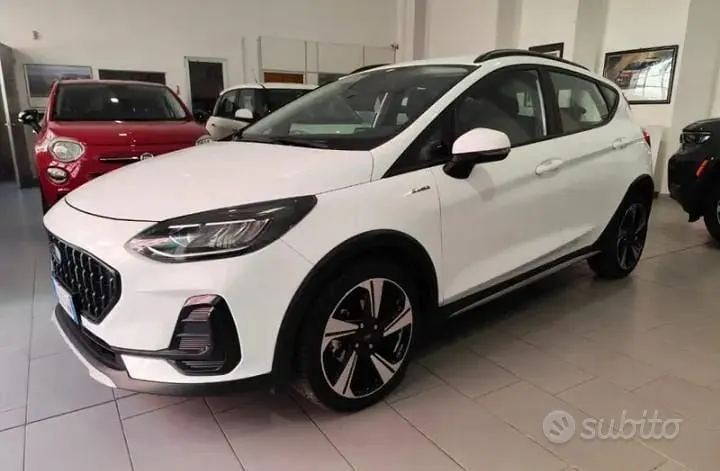 Ford Fiesta 2023 photo 2