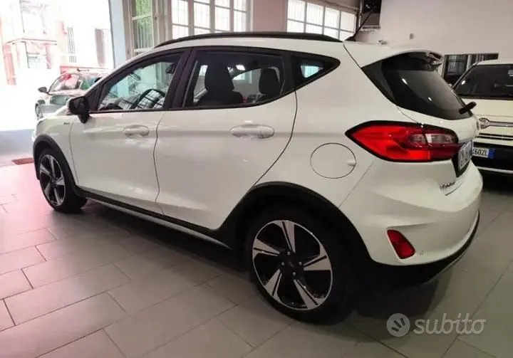 Ford Fiesta 2023 photo 3