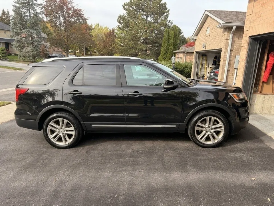 Ford Explorer 2016 photo 2