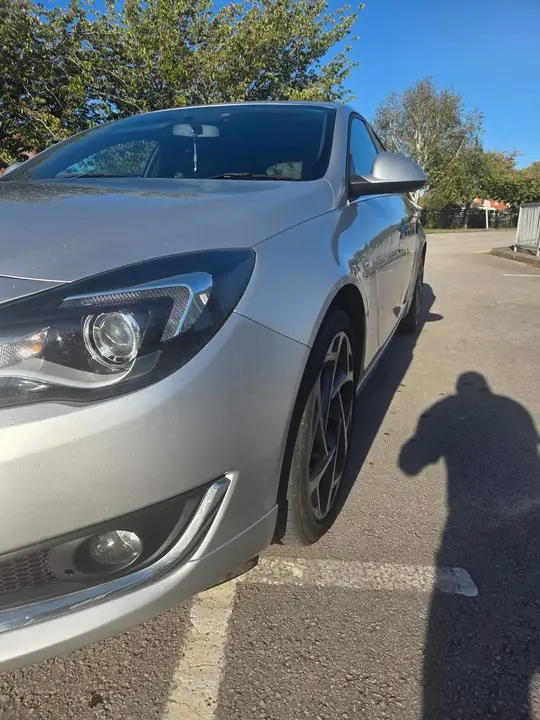 Vauxhall Insignia 2015 photo 3