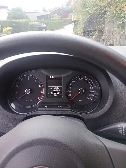 Volkswagen Polo 2011 photo 4