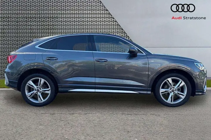 Audi Q3 2024 photo 4
