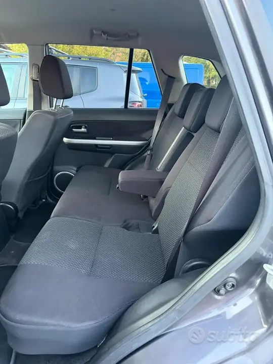 Suzuki Grand Vitara 2011 photo 5