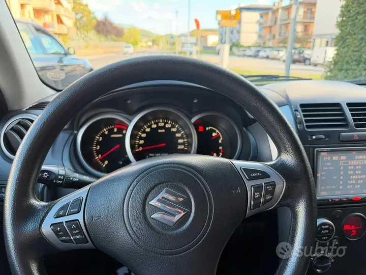 Suzuki Grand Vitara 2011 photo 3