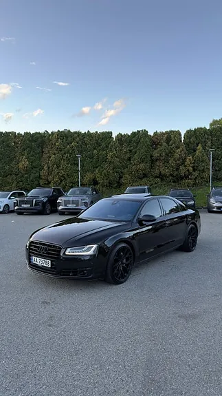Audi A8 2016 photo 2