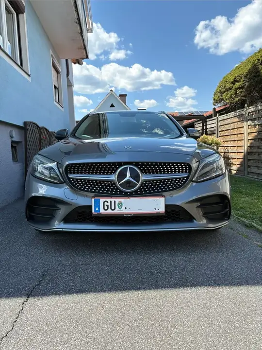 Mercedes-Benz C-Class 2018 photo 2