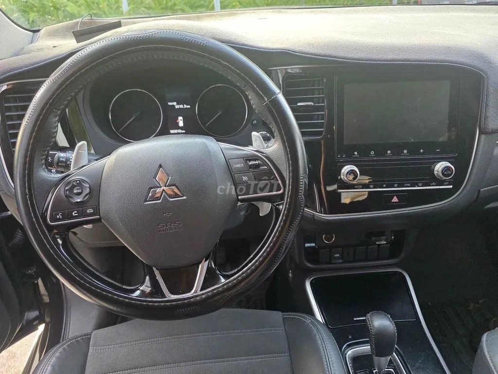 Mitsubishi Outlander 2023 photo 5