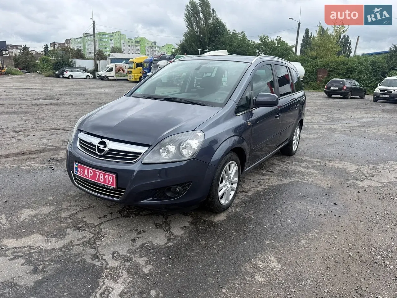 Opel Zafira 2011 photo 3