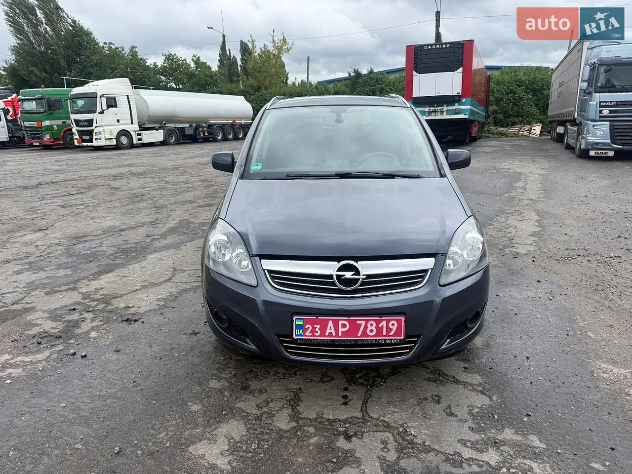 Opel Zafira 2011 photo 4