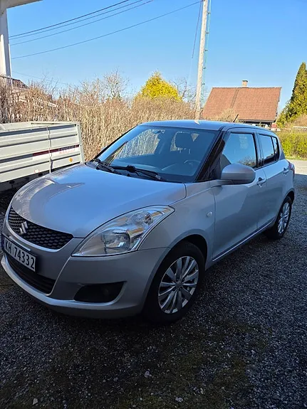 Suzuki Swift 2011 photo 5