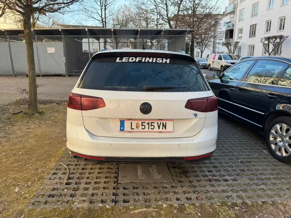 Volkswagen Passat 2019 photo 3