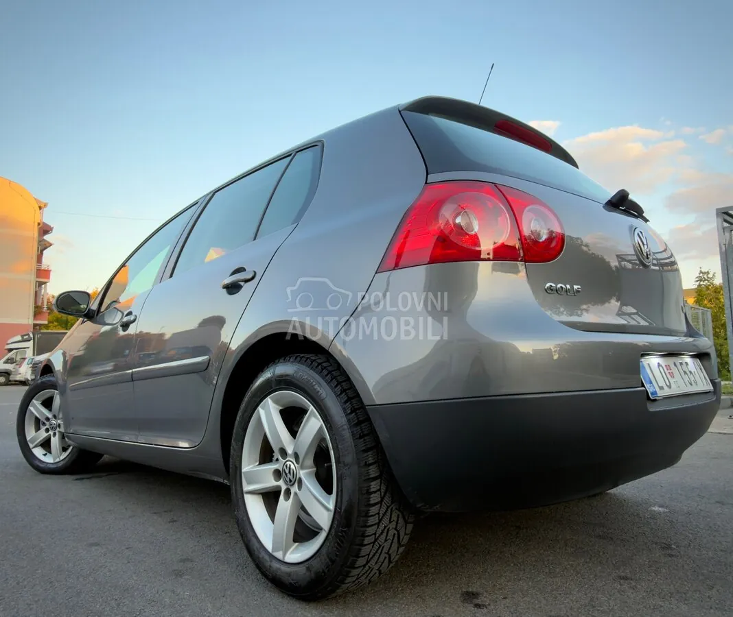 Volkswagen Golf 5 2009 photo 4