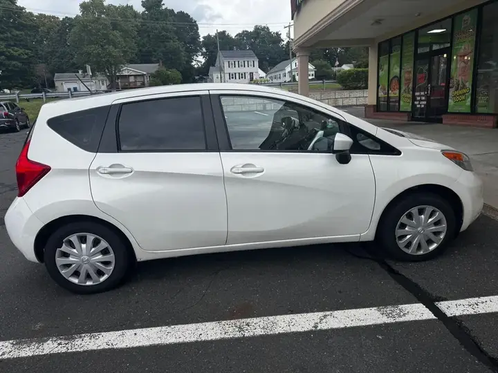 Nissan Versa Note 2015 photo 3