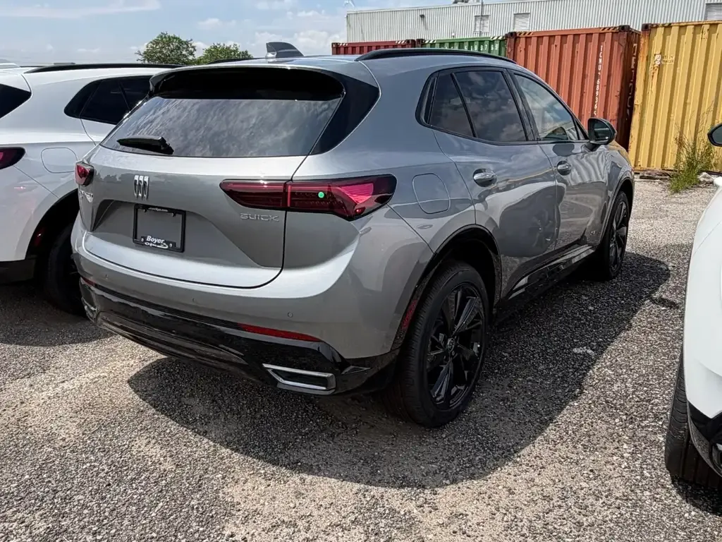 Buick Envision 2026 photo 4