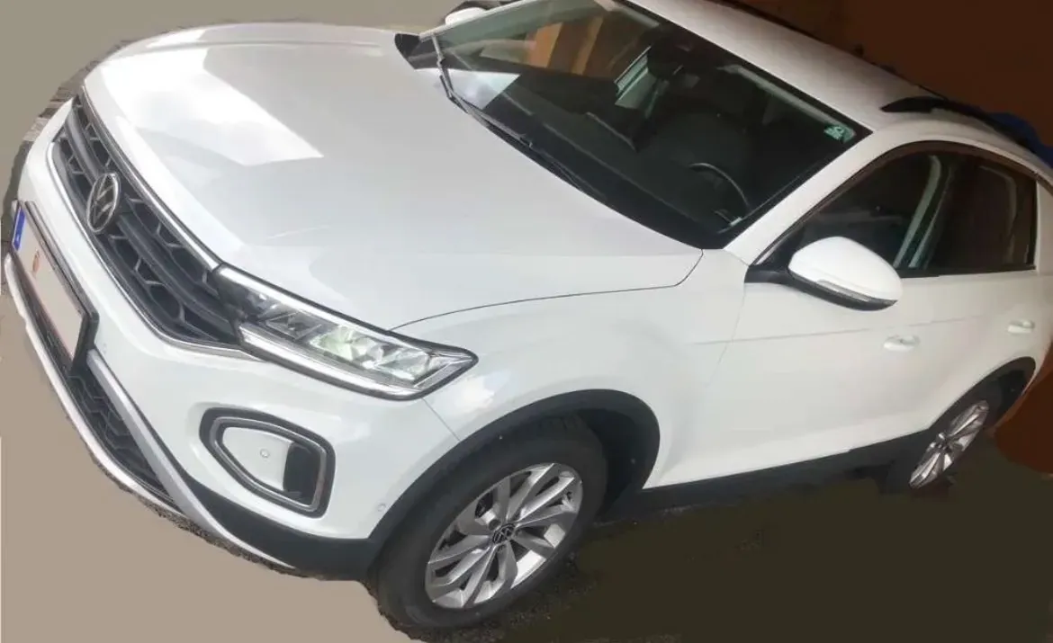 Volkswagen T-Roc 2022 photo 2