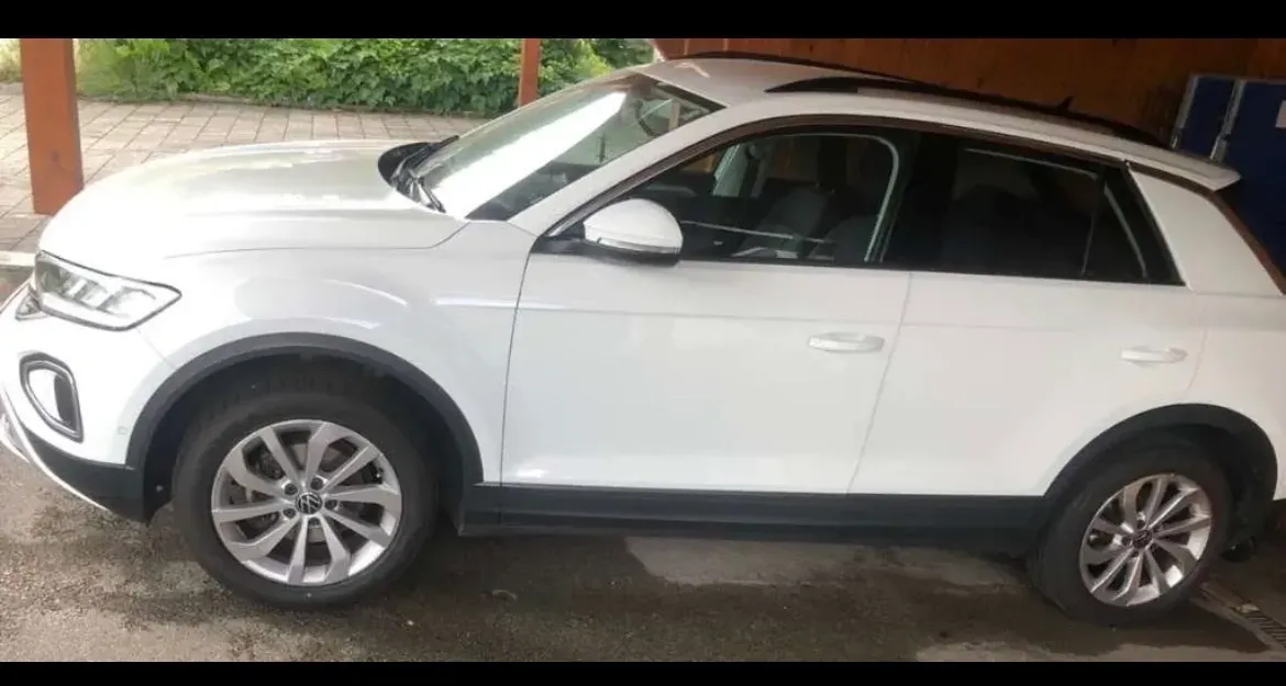 Volkswagen T-Roc 2022 photo 3